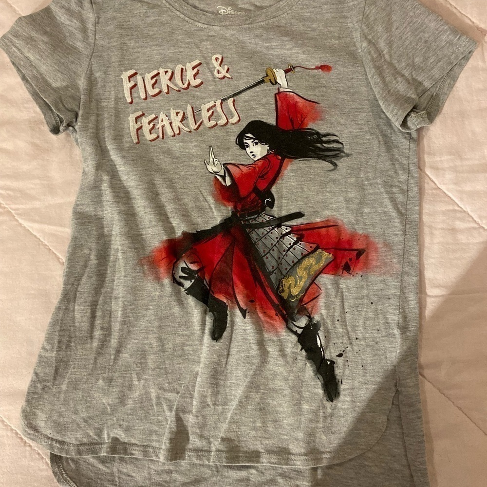 Disney Mulan Tee size Large (10/12) Girl (FS)